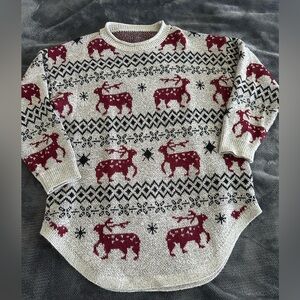 Cozy Crewneck Reindeer Pattern Sweater - Cream & Red